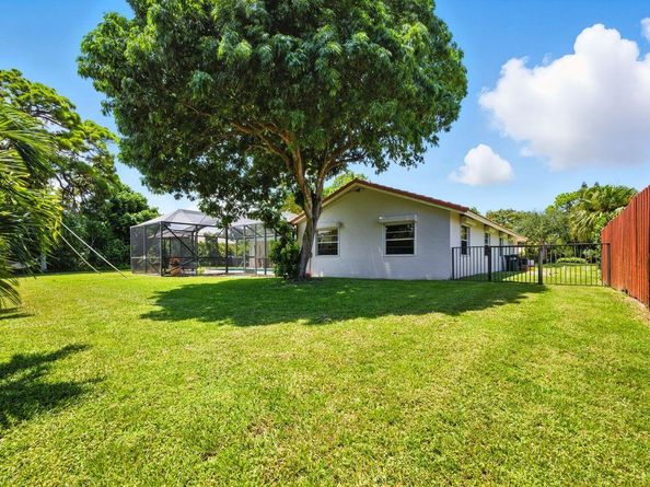 2436 Timbercreek Circle NW, Boca Raton FL 33431