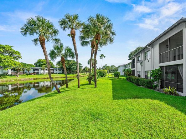 34 Southport Lane E, Boynton Beach FL 33436