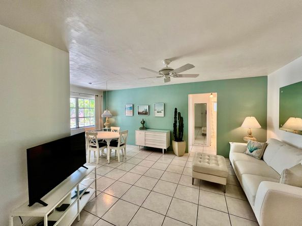 707 S 19th Avenue 7, Hollywood FL 33020
