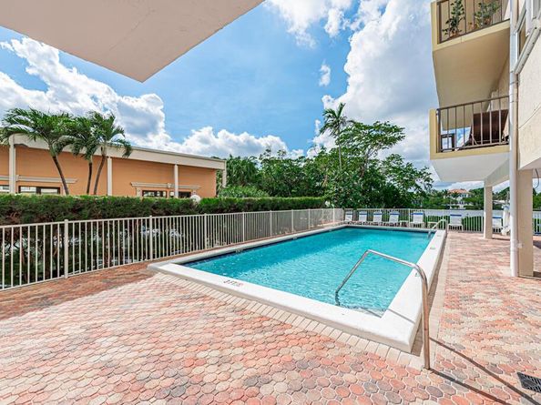 3581 S Ocean Boulevard 7a, South Palm Beach FL 33480