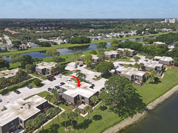 2435 24th Way, West Palm Beach FL 33407