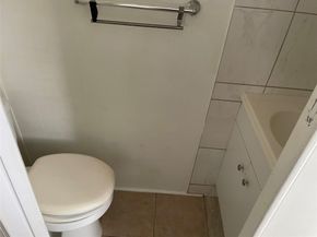 8550 SW 22nd St, Davie FL 33324