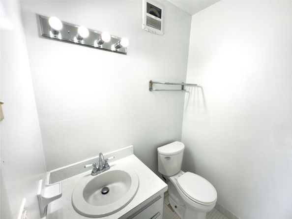 5300 Washington St D303, Hollywood FL 33021