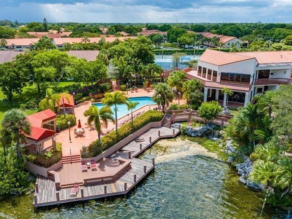 45 Columbia Court, Deerfield Beach FL 33442