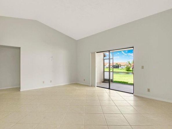 45 Columbia Court, Deerfield Beach FL 33442