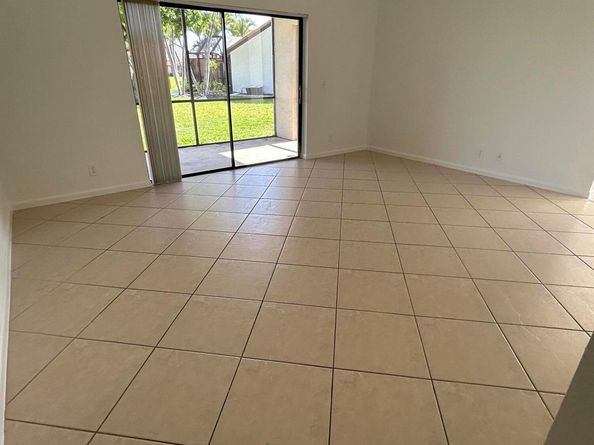 45 Columbia Court, Deerfield Beach FL 33442