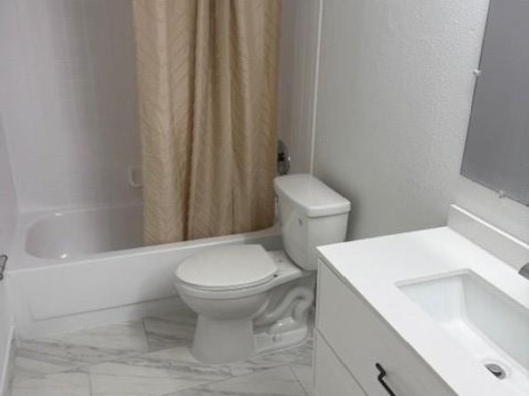 3413 NW 44th St 106, Lauderdale Lakes FL 33309