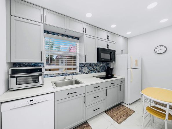 129 Lake Carol Drive 129, West Palm Beach FL 33411