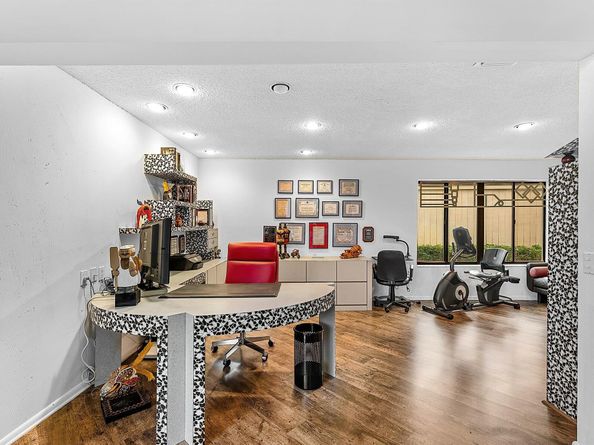 14 Oaks Lane, Boynton Beach FL 33436