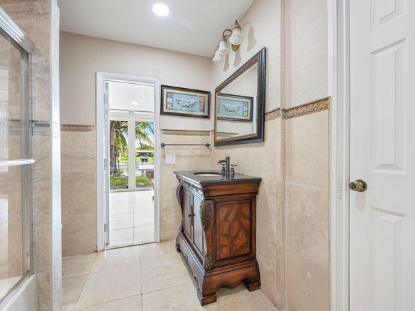 1740 NW 113 Avenue, Pembroke Pines FL 33026