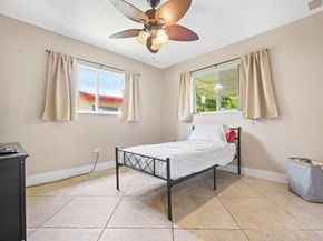 1740 NW 113 Avenue, Pembroke Pines FL 33026
