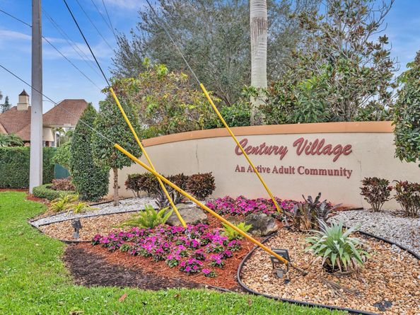 2083 Guildford E, Boca Raton FL 33434
