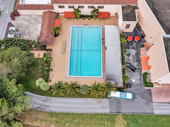 2083 Guildford E, Boca Raton FL 33434