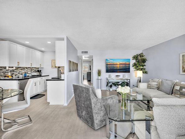 2083 Guildford E, Boca Raton FL 33434