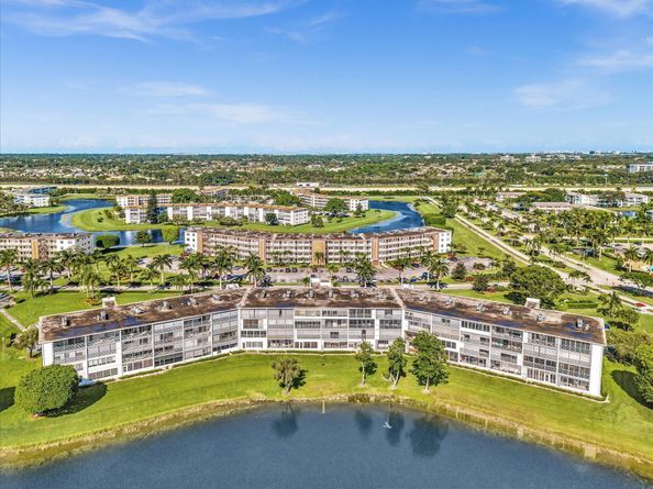 2083 Guildford E, Boca Raton FL 33434