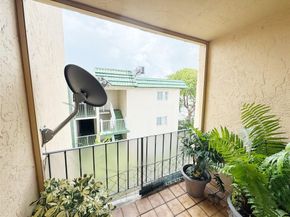 6780 W 2nd Ct 313, Hialeah FL 33012