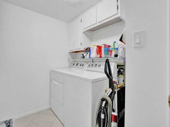 2208 S Cypress Bend Dr 401, Pompano Beach FL 33069