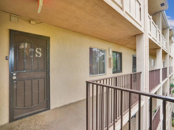 2208 S Cypress Bend Dr 401, Pompano Beach FL 33069