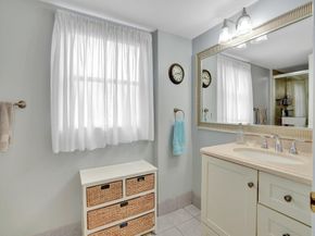 2208 S Cypress Bend Dr 401, Pompano Beach FL 33069