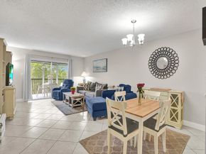 2208 S Cypress Bend Dr 401, Pompano Beach FL 33069