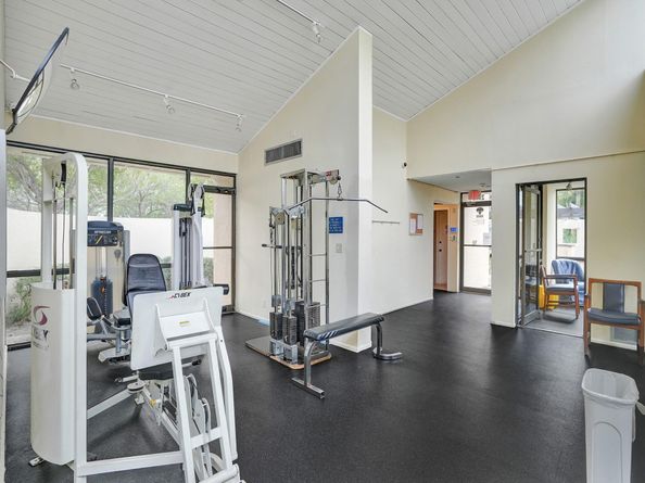 2208 S Cypress Bend Dr 401, Pompano Beach FL 33069