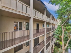 2208 S Cypress Bend Dr 401, Pompano Beach FL 33069