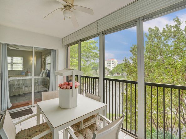 2208 S Cypress Bend Dr 401, Pompano Beach FL 33069