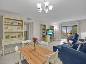 2208 S Cypress Bend Dr 401, Pompano Beach FL 33069