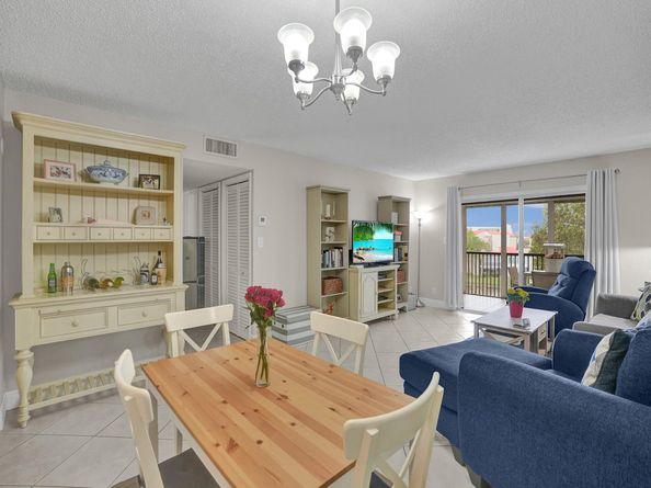 2208 S Cypress Bend Dr 401, Pompano Beach FL 33069