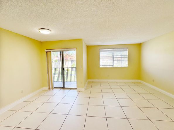 1241 SW 46th Avenue 1008, Pompano Beach FL 33069