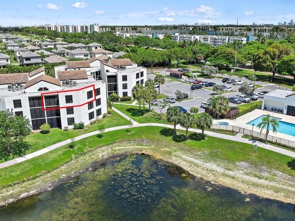 210 Lake Pointe Drive 310, Oakland Park FL 33309