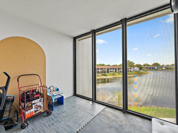 210 Lake Pointe Drive 310, Oakland Park FL 33309