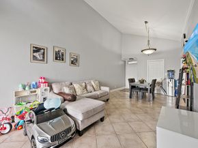 210 Lake Pointe Drive 310, Oakland Park FL 33309