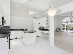 12921 Oak Knoll Drive, Palm Beach Gardens FL 33418