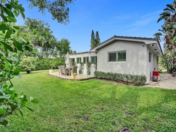 801 SE 9th Ave, Deerfield Beach FL 33441