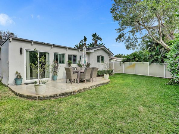 801 SE 9th Ave, Deerfield Beach FL 33441