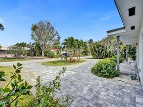 801 SE 9th Ave, Deerfield Beach FL 33441