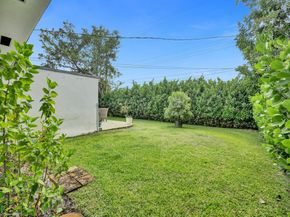 801 SE 9th Ave, Deerfield Beach FL 33441