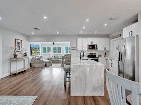801 SE 9th Ave, Deerfield Beach FL 33441