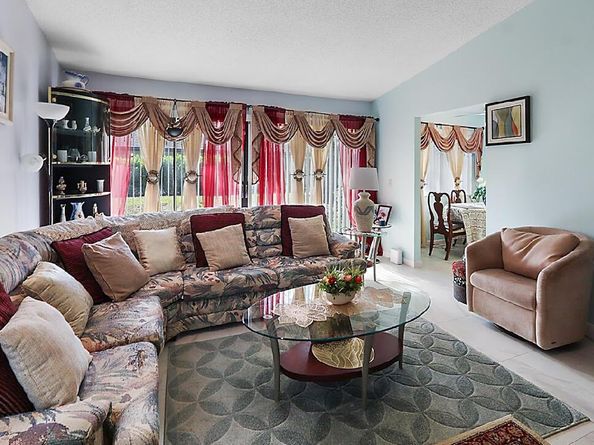 151 Meander Circle, Royal Palm Beach FL 33411