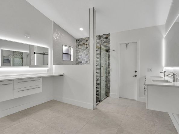 5264 NW 89th Dr, Coral Springs FL 33067