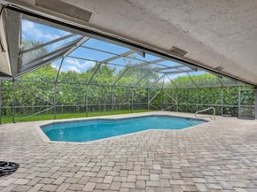 5264 NW 89th Dr, Coral Springs FL 33067