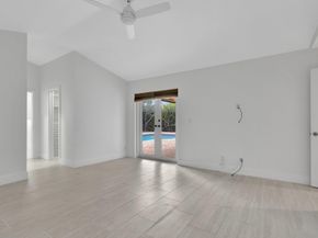 5264 NW 89th Dr, Coral Springs FL 33067