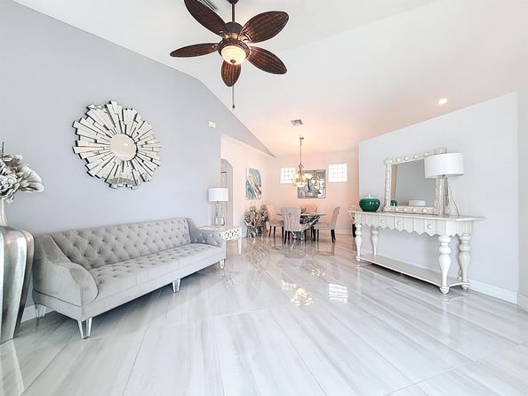 7121 NW Turtle Walk, Boca Raton FL 33487