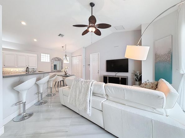 7121 NW Turtle Walk, Boca Raton FL 33487