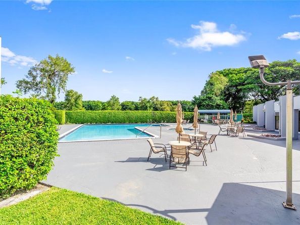 8380 Sands Point Blvd J309, Tamarac FL 33321