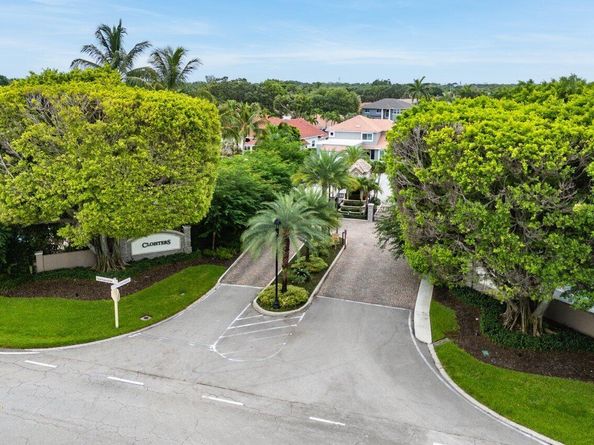 6015 Buena Vista Court, Boca Raton FL 33433