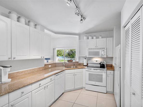 3457 NW 44th St 202, Oakland Park FL 33309