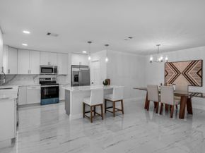 1911 NW 107th Dr, Coral Springs FL 33071