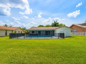 1911 NW 107th Dr, Coral Springs FL 33071